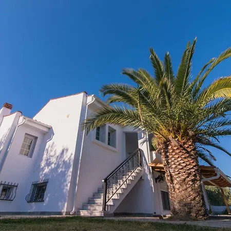 Seaside House Holiday home Loutra Elevtheron